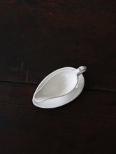 画像をギャラリービューアに読み込む, 愛しい姿の白い器たち