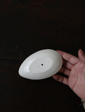 画像をギャラリービューアに読み込む, 愛しい姿の白い器たち