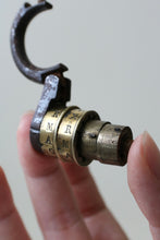 画像をギャラリービューアに読み込む, " K E Y  W O R D "