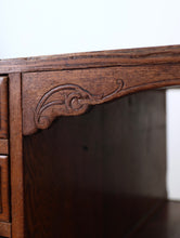 画像をギャラリービューアに読み込む, 生活空間の移行に伴う柔軟な対応力とそこから生まれる美しい意匠