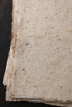 画像をギャラリービューアに読み込む, 表情豊かな粕入和紙(10)