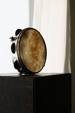 画像をギャラリービューアに読み込む, 月面でタンバリン