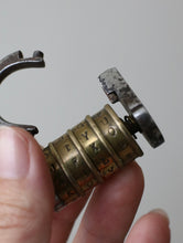 画像をギャラリービューアに読み込む, " K E Y  W O R D "