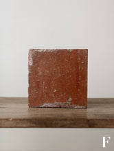 画像をギャラリービューアに読み込む, 17c BROWN TILE