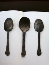 画像をギャラリービューアに読み込む, Useless Spoons