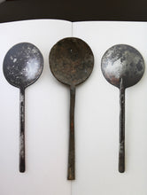 画像をギャラリービューアに読み込む, Useless Spoons