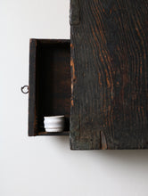 画像をギャラリービューアに読み込む, 浮き肌に黒く