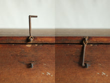 画像をギャラリービューアに読み込む, 紙貼りの木箱