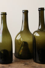 画像をギャラリービューアに読み込む, 18c Wine Bottle