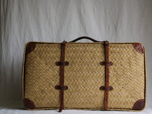 画像をギャラリービューアに読み込む, 上品な美しさと植物編みの機能性