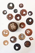 画像をギャラリービューアに読み込む, 家紋型紙集