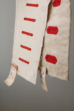 画像をギャラリービューアに読み込む, ボタン穴が唇に見えてきた