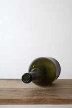画像をギャラリービューアに読み込む, 18c Wine Bottle