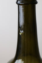 画像をギャラリービューアに読み込む, 18c Wine Bottle