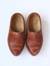 画像をギャラリービューアに読み込む, 現代風木靴
