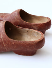 画像をギャラリービューアに読み込む, 現代風木靴
