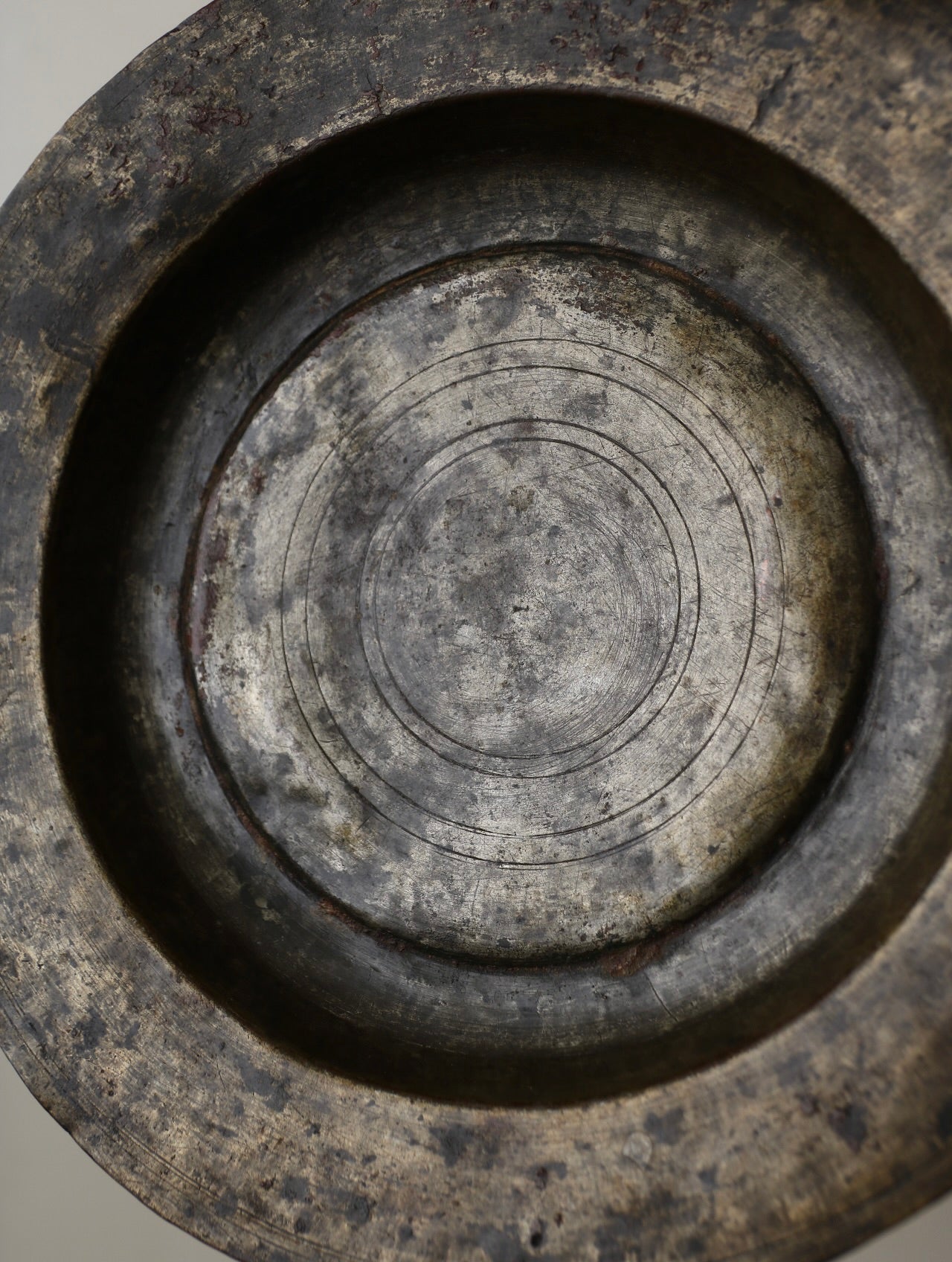 二条の線が三度渡る