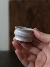 画像をギャラリービューアに読み込む, 白阿蘭陀 軟膏容器
