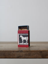 画像をギャラリービューアに読み込む, The White Horse
