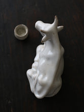 画像をギャラリービューアに読み込む, WHITE DELFT &quot;COW&quot;
