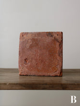 画像をギャラリービューアに読み込む, 17c BROWN TILE
