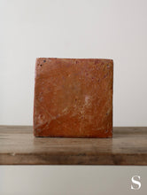 画像をギャラリービューアに読み込む, 17c BROWN TILE

