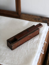 画像をギャラリービューアに読み込む, Wooden box with sliding lid
