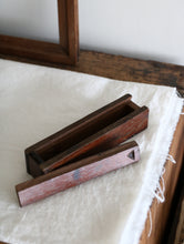 画像をギャラリービューアに読み込む, Wooden box with sliding lid
