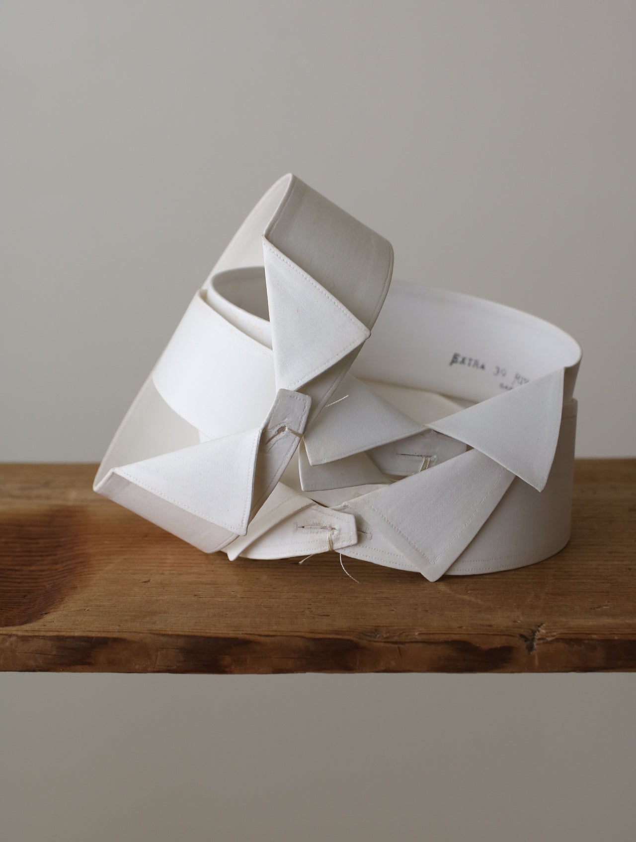 DETACHABLE COLLAR - PARIS -