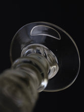 画像をギャラリービューアに読み込む, " Dutch Jenever "
