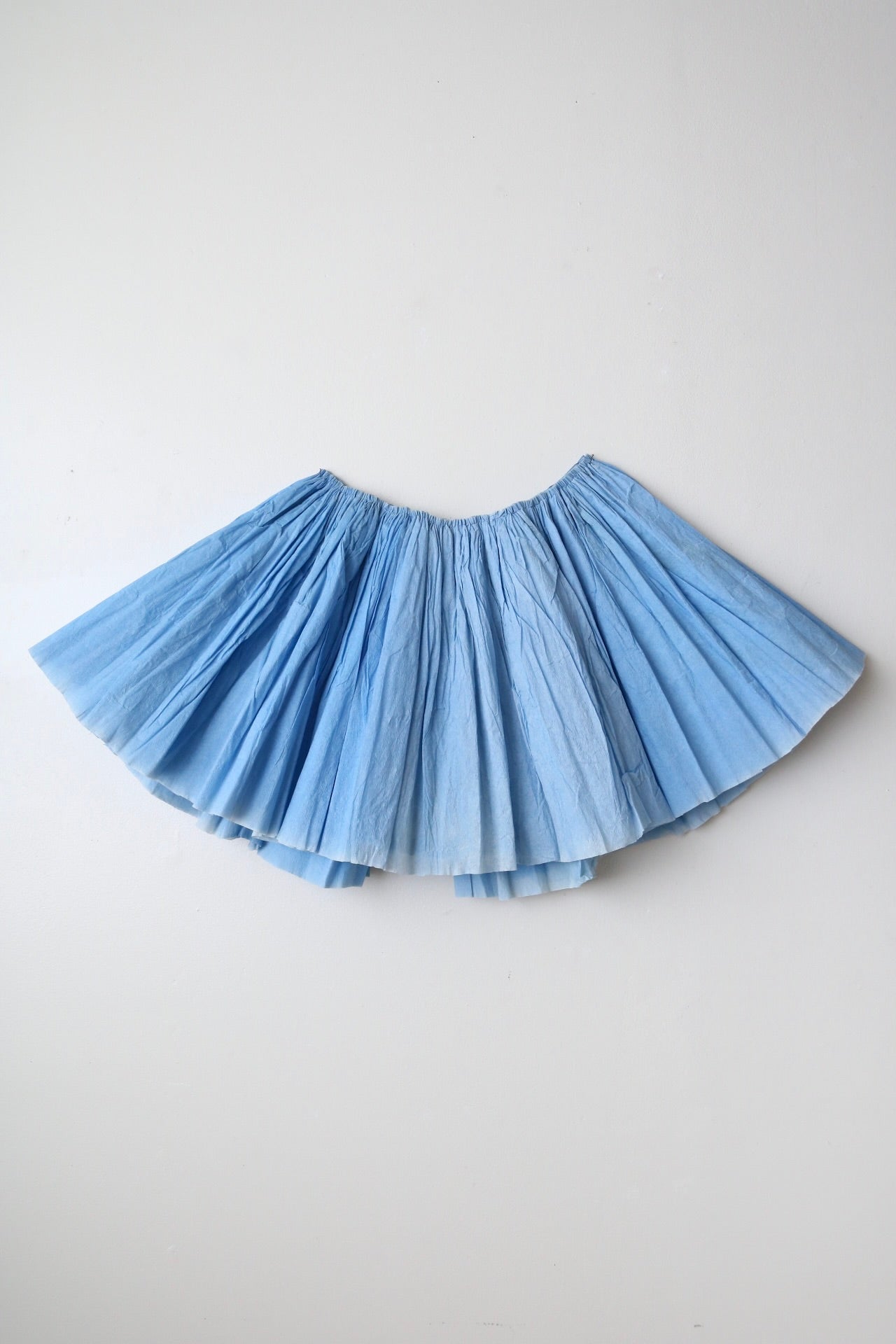 紙のスカート